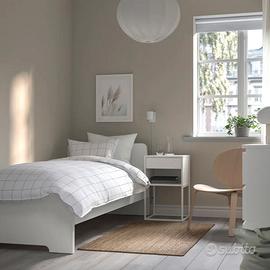 Letto singolo bianco