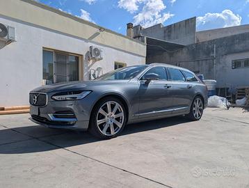 Volvo V90 2.0 D4 Geartronic 190 CV – Pari al Nuovo