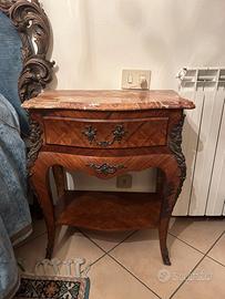 COPPIA DI COMODINI MARRONI