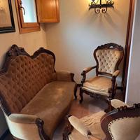 Divano e poltrone liberty in noce