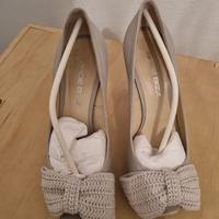 Scarpa con tacco misura 37