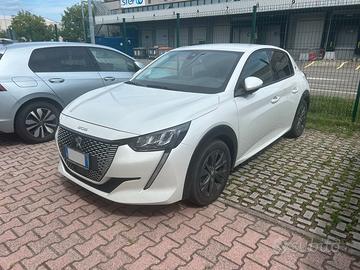 PEUGEOT 208 Elettrica 136 CV Allure Pack – 5 Porte