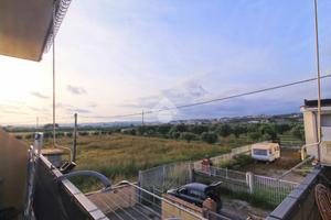 3 LOCALI A SELLIA MARINA
