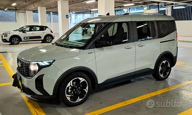 Ford tourneo courier 1.0 benzina active powershift