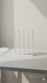 Espositore 16 scomparti per mini figure
