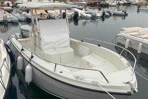 Open 660 Cantiere NavaleMarino con hard top