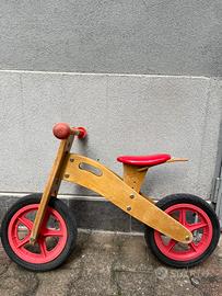 Bicicletta in legno senza pedali, balance bike