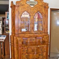 Trumeau gigante lastronato in legno di noce