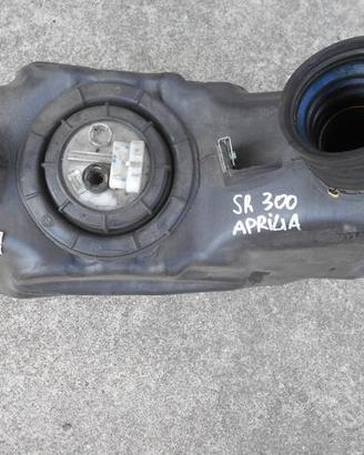 Serbatoio e pompa benzina aprilia sr max gilera