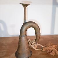 Trombetta antica da caccia in ottone vintage