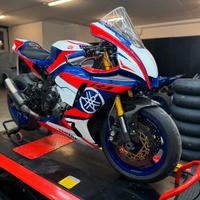 Yamaha R1 Pronto Pista!