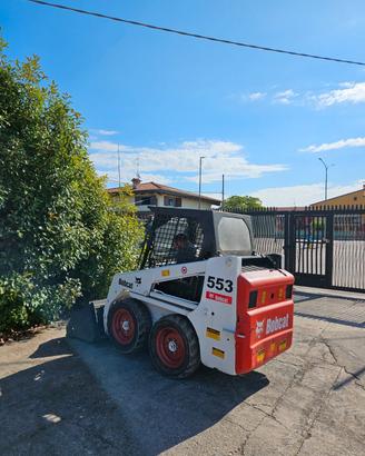 P182- Mini Pala 18 q Bobcat 553