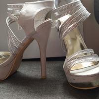 Scarpe con tacco cm. 14 con zeppa di 4 cm.