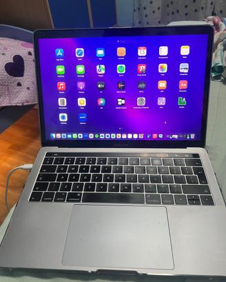 MacBook Pro 13” (2017)