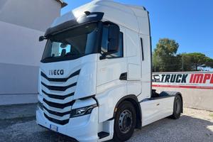 Iveco S-Way 490, anno 2022, km 402.000, ADR, Clima