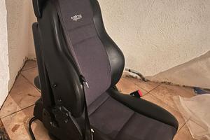 Sedile auto motorizzato per disabili