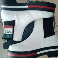 Stivaletti" Tommy Hilfiger" originali. NUOVI.
