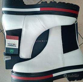Stivaletti" Tommy Hilfiger" originali. NUOVI.