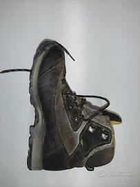 Scarpone da montagna Tecnica 40 suola Vibram