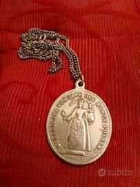 Miracolosa Vergine del Monte Pollino Pendant