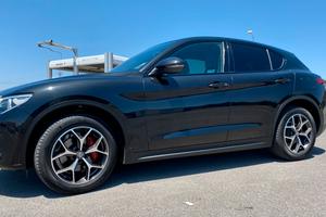 Stelvio 2.2 mtj 210cv