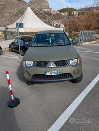 Mitsubishi l200 3porte cabina singola