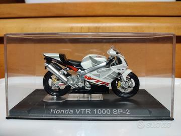 modellino Honda VTR 1000SP 2