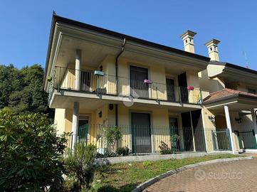 6 LOCALI A LANZO TORINESE