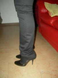 Pantaloni donna Guess by Marciano taglia 44-46