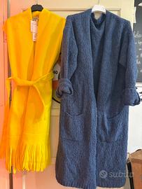 Stock di abbigliamento estivo e invernale e borse