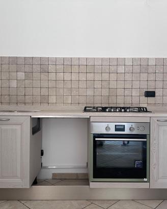 Cucina Angolare Nuova 370 x 220
