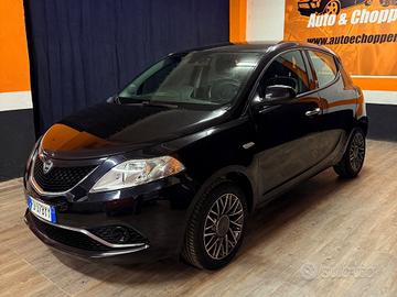 LANCIA YPSILON MTJ VERSIONE GOLD CON SOLI 50.908 K