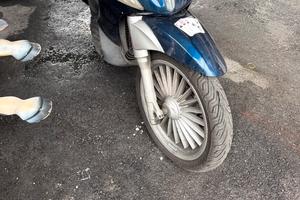 Ricambi beverly 300 2011