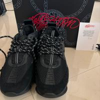 Sneaker Versace Chain Reaction nere
