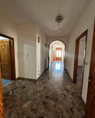 Si affitta un appartamento a presicce acquarica
