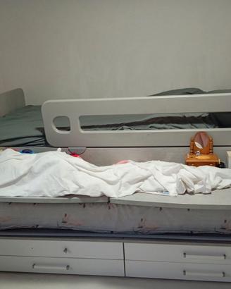 Letto e scrivania