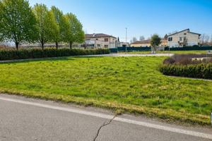 Terreno di 577 m² a Montecchio Precalcino
