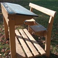 Banco di scuola vintage