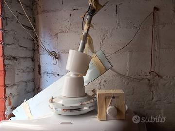 Ventilatore con pale da soffitto senza luce