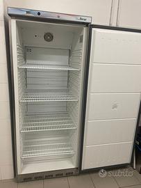 Tavoli-sedie-frigorifero