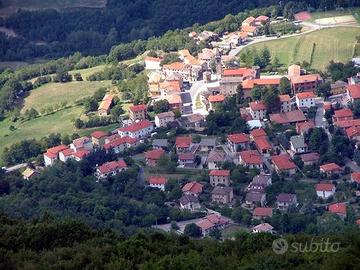 Terreno di 600 m² a Varsi