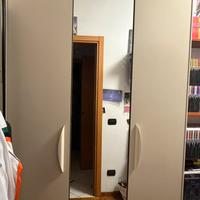 Armadio a 3 ante con specchio centrale