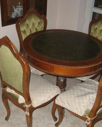 Tavolo da gioco con 4 sedie