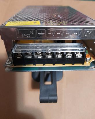 alimentatore switcking 