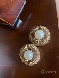 Grandi orecchini vintage con perla