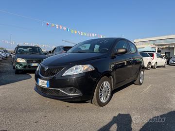 Lancia Ypsilon 1.2 69 CV 5 porte GPL Ecochic Gold