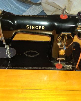 Macchina per cucire Singer completo anni 1950