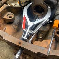 Estrattore per cuscinetti facom