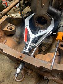 Estrattore per cuscinetti facom