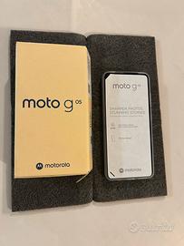 NUOVO DI PACCA Motorola Moto g05 colore verde